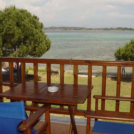 Studios Efi Beach Vourvourou Exterior foto