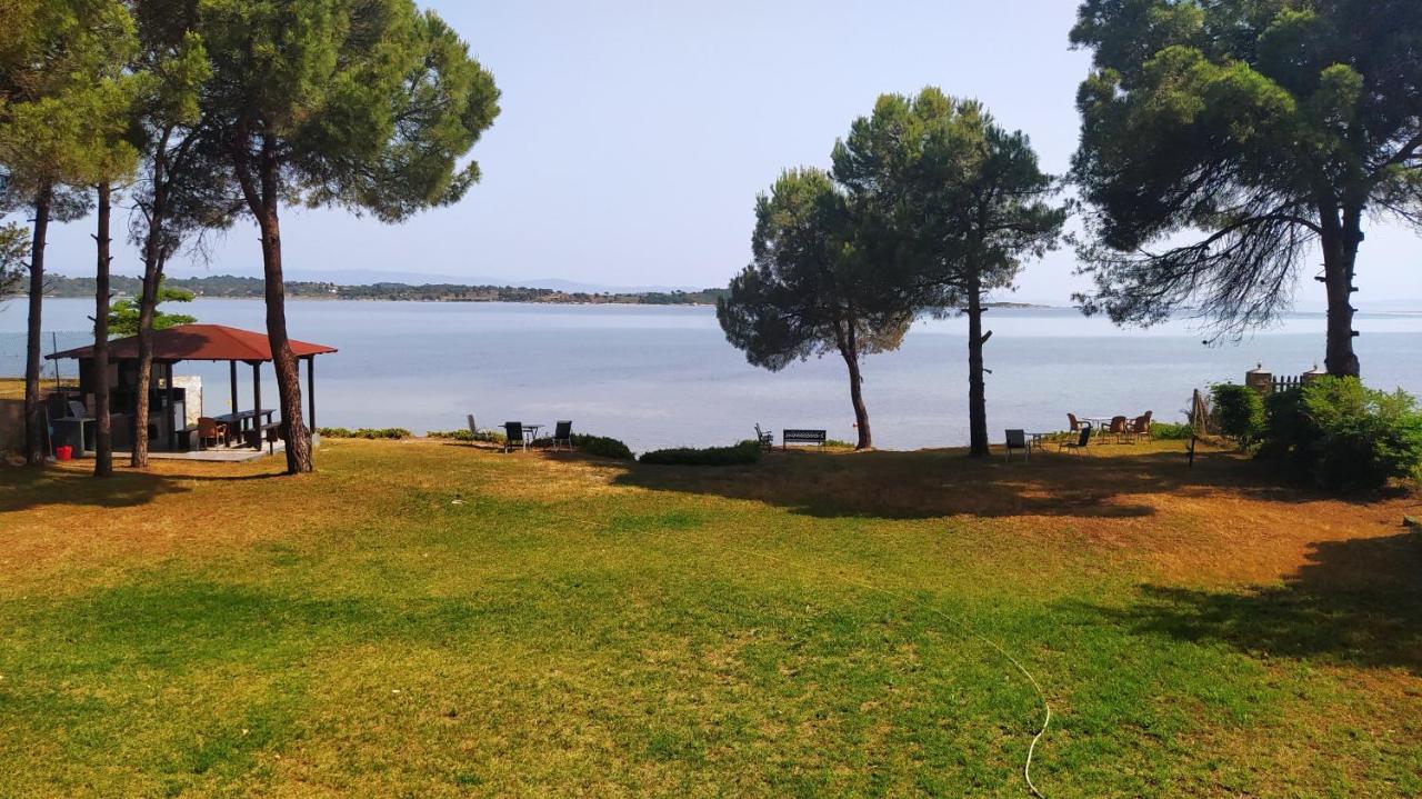 Studios Efi Beach Vourvourou Exterior foto